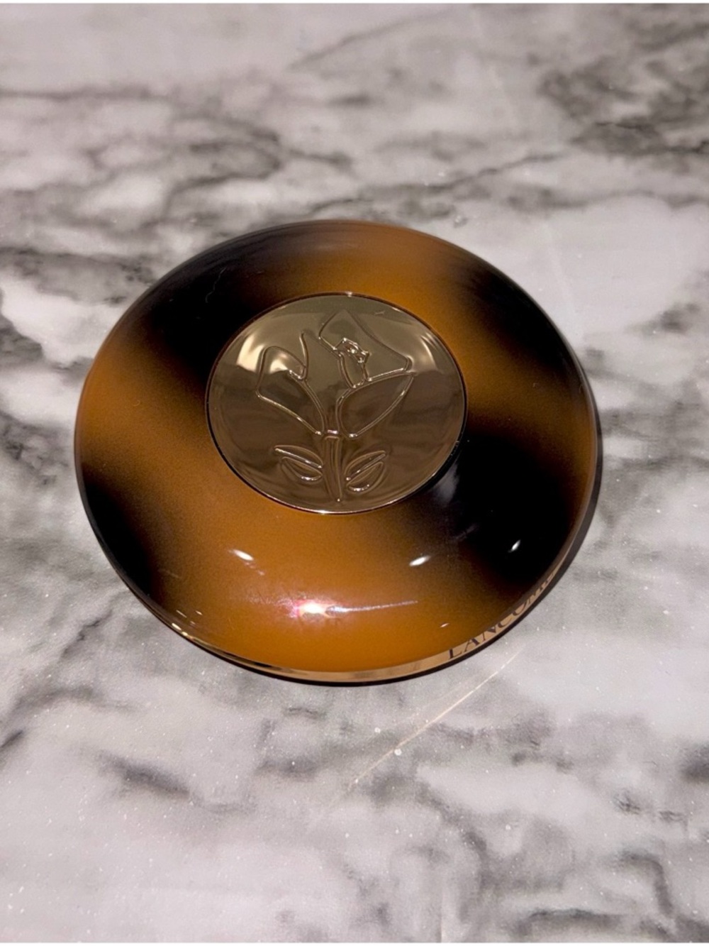Lancôme TEINT IDOLE ULTRA WEAR SKIN
TRANSFORMING POWDER BRONZER: Light-Medium